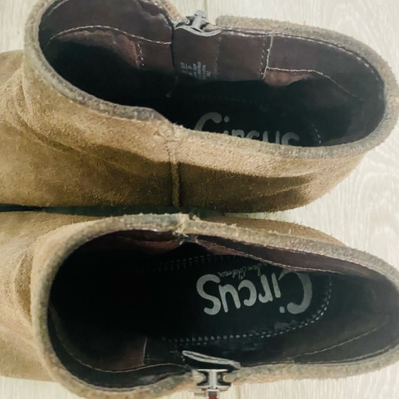 Sam Edelman Suede Grey Boots with Spikes - Picture 4 of 4